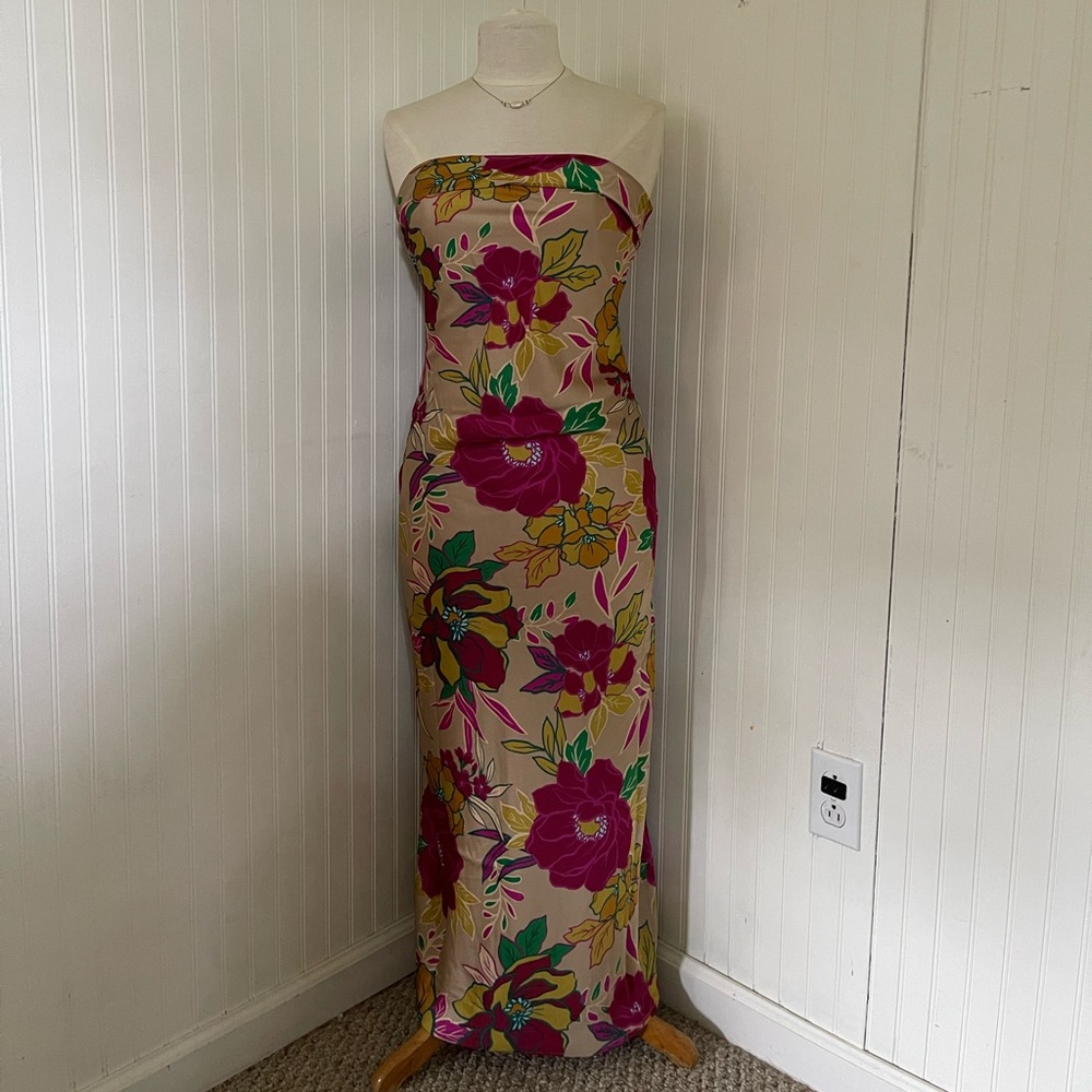 NWT Sincerely Jules strapless floral silky dress with open back